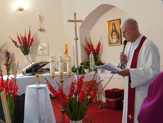 Gać. Wprowadzenie relikwii św. Maksymiliana Marii Kolbego 