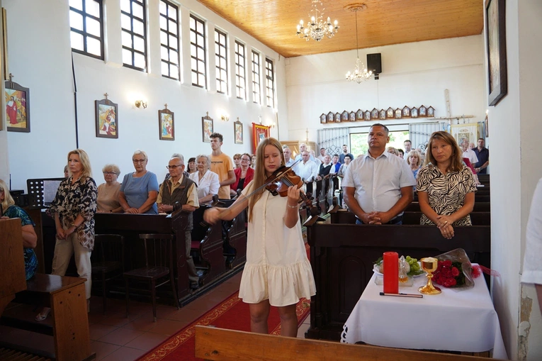 Gać. Wprowadzenie relikwii św. Maksymiliana Marii Kolbego 