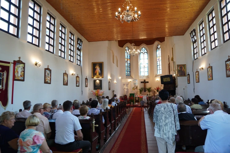 Gać. Wprowadzenie relikwii św. Maksymiliana Marii Kolbego 