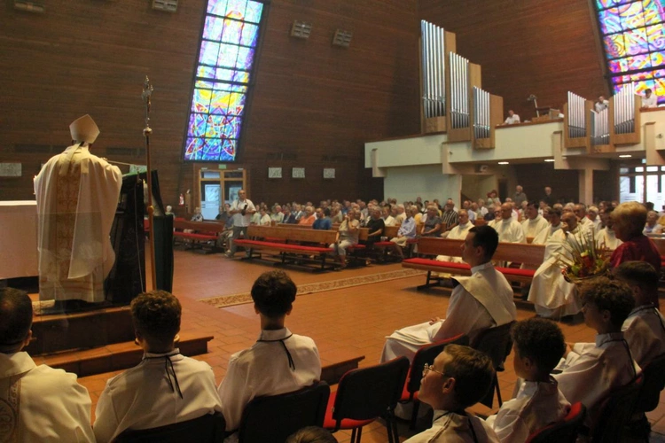 Bp Marek Ochlak OMI w Kędzierzynie-Koźlu