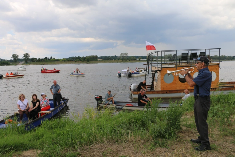 Czerwińsk n. Wisłą. Różaniec na Wiśle