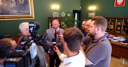 Wojewoda zaskarża strefę