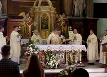 Bp Roman Pindel przewodniczył odpustowej sumie w Cieszynie. 