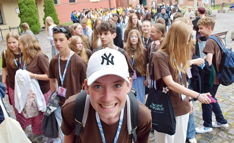 Młodzi z RŚŻ swój Dzień Wspólnoty przeżywali przy żukowskiej parafii Wniebowzięcia Najświętszej Maryi Panny.