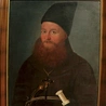 O. Mansweta Aulicha, franciszkańskiego misjonarza m.in. na Bliskim Wschodzie, pokazano w habicie oraz... z pistoletem i kindżałem za pasem.