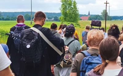 Niezależnie  od wybranego szlaku wędrówka pozostaje niezmiennie czasem próby, modlitwy i spotkania  – z Bogiem, drugim człowiekiem i samym sobą.