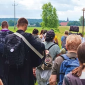 Niezależnie  od wybranego szlaku wędrówka pozostaje niezmiennie czasem próby, modlitwy i spotkania  – z Bogiem, drugim człowiekiem i samym sobą.