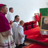 Wprowadzenie relikwii św. Maksymiliana Kolbego.