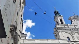 Lina między niebem a historią