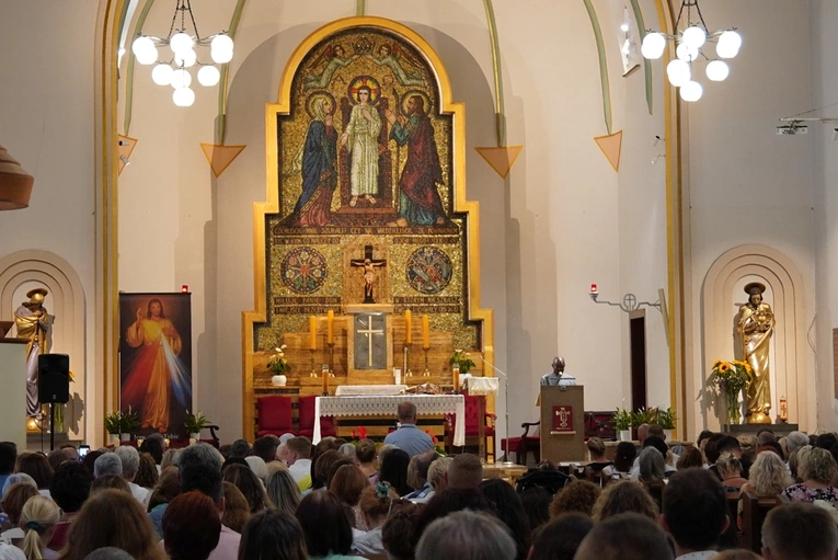 O. John Bashobora w parafii pw. Świętej Rodziny we Wrocławiu
