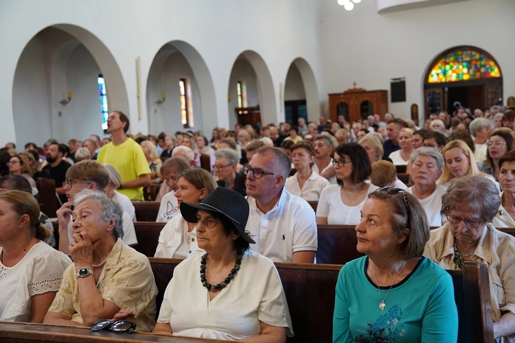O. John Bashobora w parafii pw. Świętej Rodziny we Wrocławiu