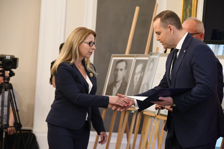 Rodziny zidentyfikowanych bohaterów