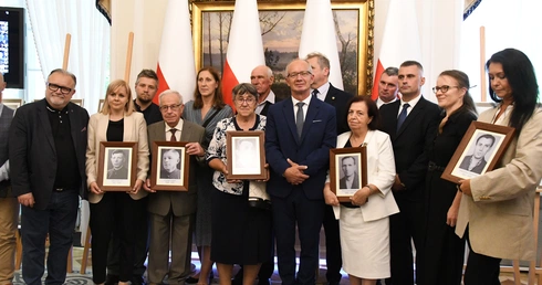 Wręczenie not identyfikacyjnych 2025