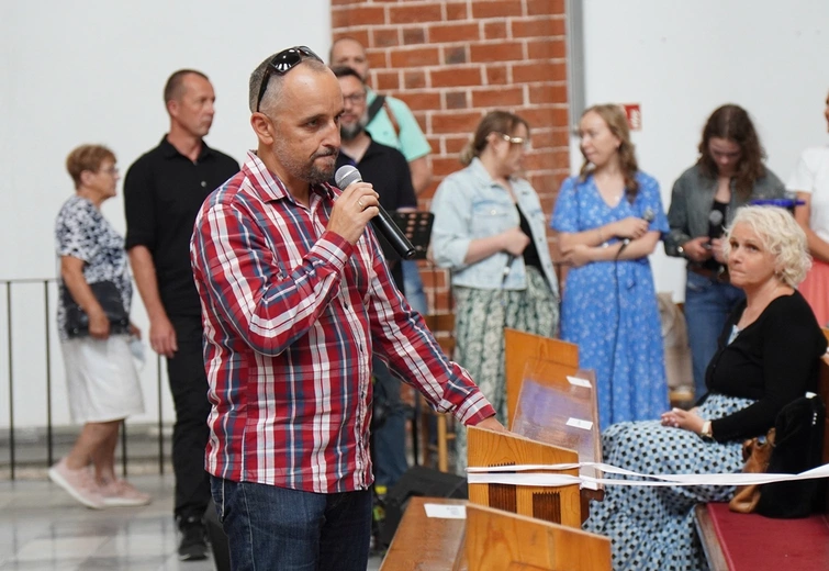 Msza św. z udziałem o. Johna Bashobory w kościele pw. NMP Na Piasku we Wrocławiu