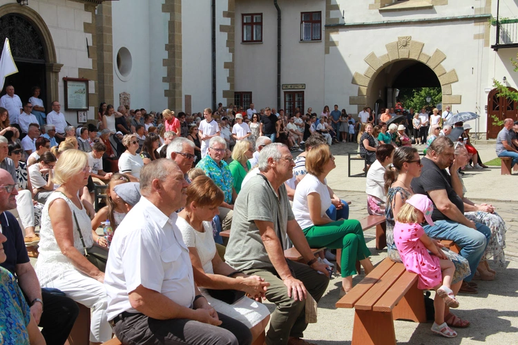 O św. Kindze, która oparła się przemijaniu, mierniku siły Kościoła oraz poczuciu dumy i wybrania