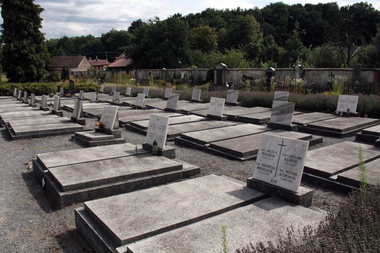 Cmentarz sióstr zakonnych w Bílej Vodzie