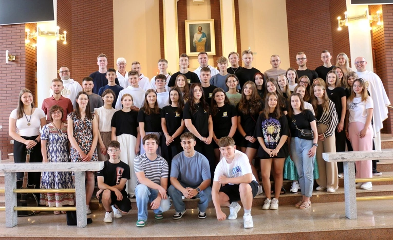 Pielgrzymi wyruszyli po Mszy św. sprawowanej w kościele św. Łukasza w Radomiu.