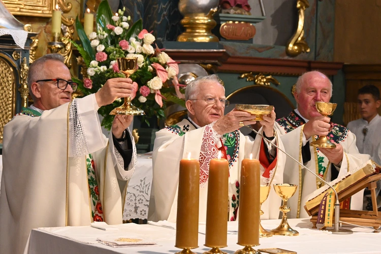 200-lecie parafii w Odrowążu