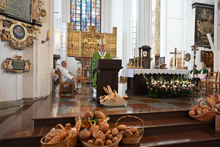 30. Święto Chleba w Gdańsku - Msza św. w bazylice Mariackiej