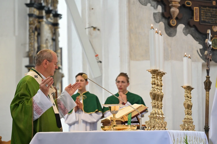 30. Święto Chleba w Gdańsku - Msza św. w bazylice Mariackiej