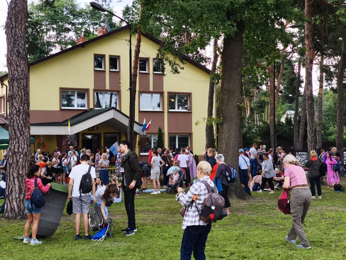 53 kilometry modlitwy, cz. II