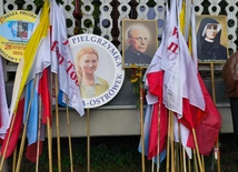 53 kilometry modlitwy, cz. II