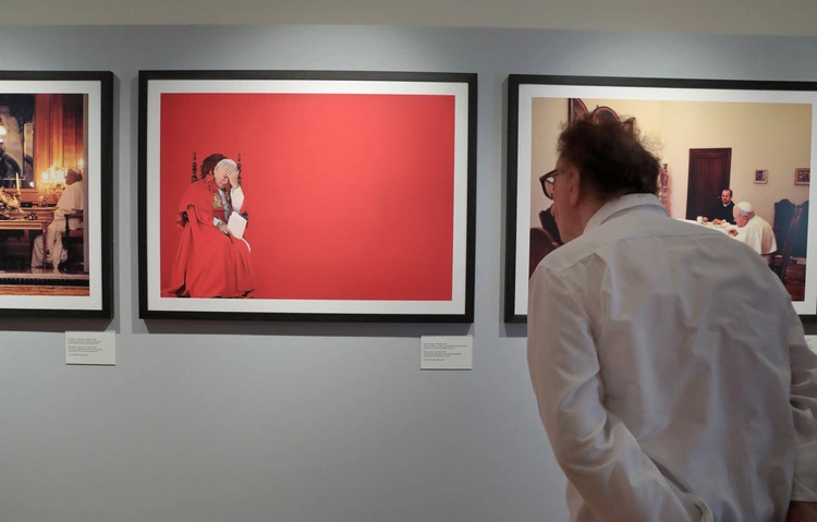 Włosi oddają hołd pamięci Jana Pawła II - niezwykła wystawa w Rzymie