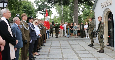 Obchody 81. rocznicy wybuchu powstania warszawskiego w Radomiu