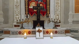 Krzyż z nieśmiertelników