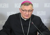 Bp Krzysztof Zadarko, delegat KEP ds. imigracji: W rozmowie o migrantach kierujmy się faktami, nie emocjami