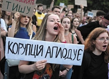 Jaką cenę zapłaci Zełeński za ograniczenie niezależności ukraińskich organów antykorupcyjnych?