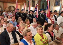 Parafianie wypełnili szczelnie świątynię.