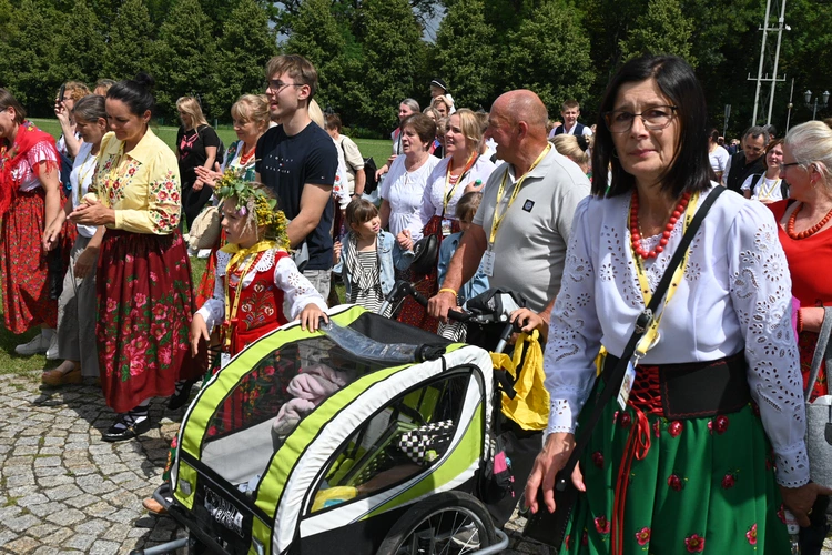 Ponad 7 dni wędrowali do Matki 