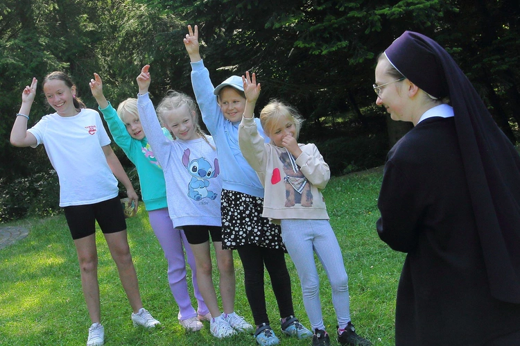 Rekolekcje dla dziewcząt na Górze Chełmskiej, cz. 2