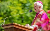 Bp Szkudło do oazowiczów: Naszą tożsamością jest „znać Jezusa”