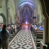 Nabożeństwo uwielbienia słowami Apokalipsy