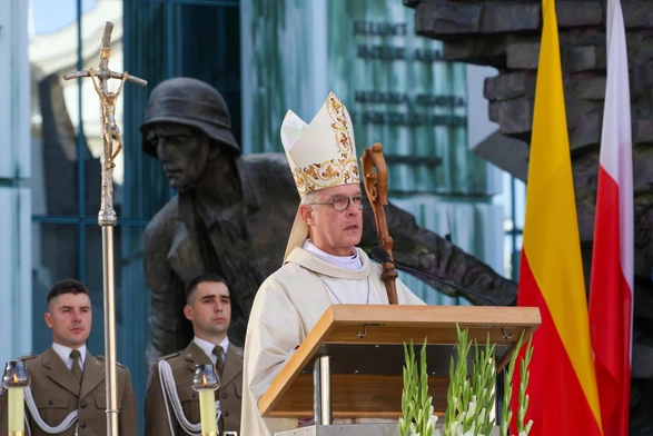 Bp Lechowicz: Powstańcy Warszawscy są dla nas przykładem