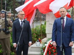 Prezydent Andrzej Duda i prezydent elekt Karol Nawrocki upamiętnili ofiary Rzezi Woli