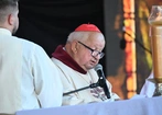 Kard. Dziwisz do młodych w Rzymie: nie lękajcie się zawierzyć Chrystusowi