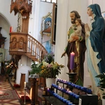 Popowo Kościelne. Poświęcenie cegły z Dzrwi Świętych bazyliki św. Piotra w Watykanie