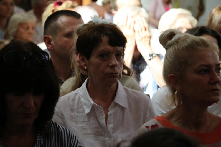 Popowo Kościelne. Poświęcenie cegły z Dzrwi Świętych bazyliki św. Piotra w Watykanie