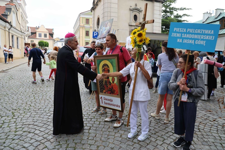 Z Sandomierza na Jasną Górę