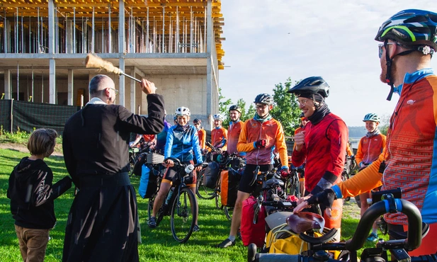Kokotek. Ruszyła 19. NINIWA Team. Rowerzyści jadą do Aten