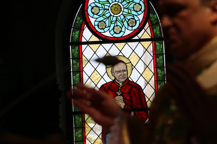 Popowo Kościelne. Poświęcenie cegły z Dzrwi Świętych bazyliki św. Piotra w Watykanie