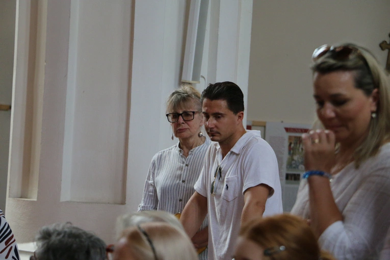 Popowo Kościelne. Poświęcenie cegły z Dzrwi Świętych bazyliki św. Piotra w Watykanie