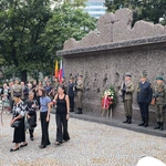 Przy Pomniku Ofiar Rzezi Woli