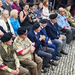 Przy Pomniku Ofiar Rzezi Woli