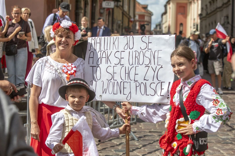 Tłumy na ulicach Starego Miasta witały nowego prezydenta