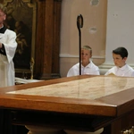 Szczawin Kościelny. Konsekracja ołtarza