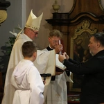 Szczawin Kościelny. Konsekracja ołtarza